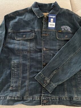 NWT: Wrangler Retro Men's/Women’s Dark Blue Denim Jacket with TCU Embroidery